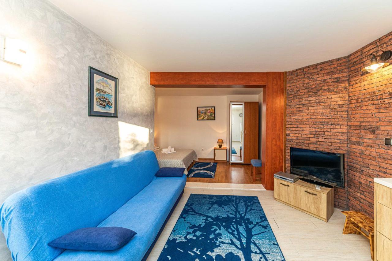 Rajcic Apartments โรกอซนิซา ภายนอก รูปภาพ