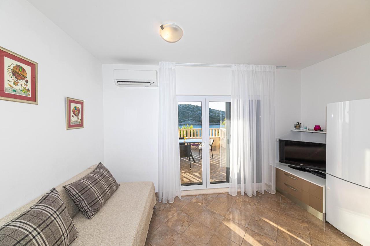 Rajcic Apartments โรกอซนิซา ภายนอก รูปภาพ