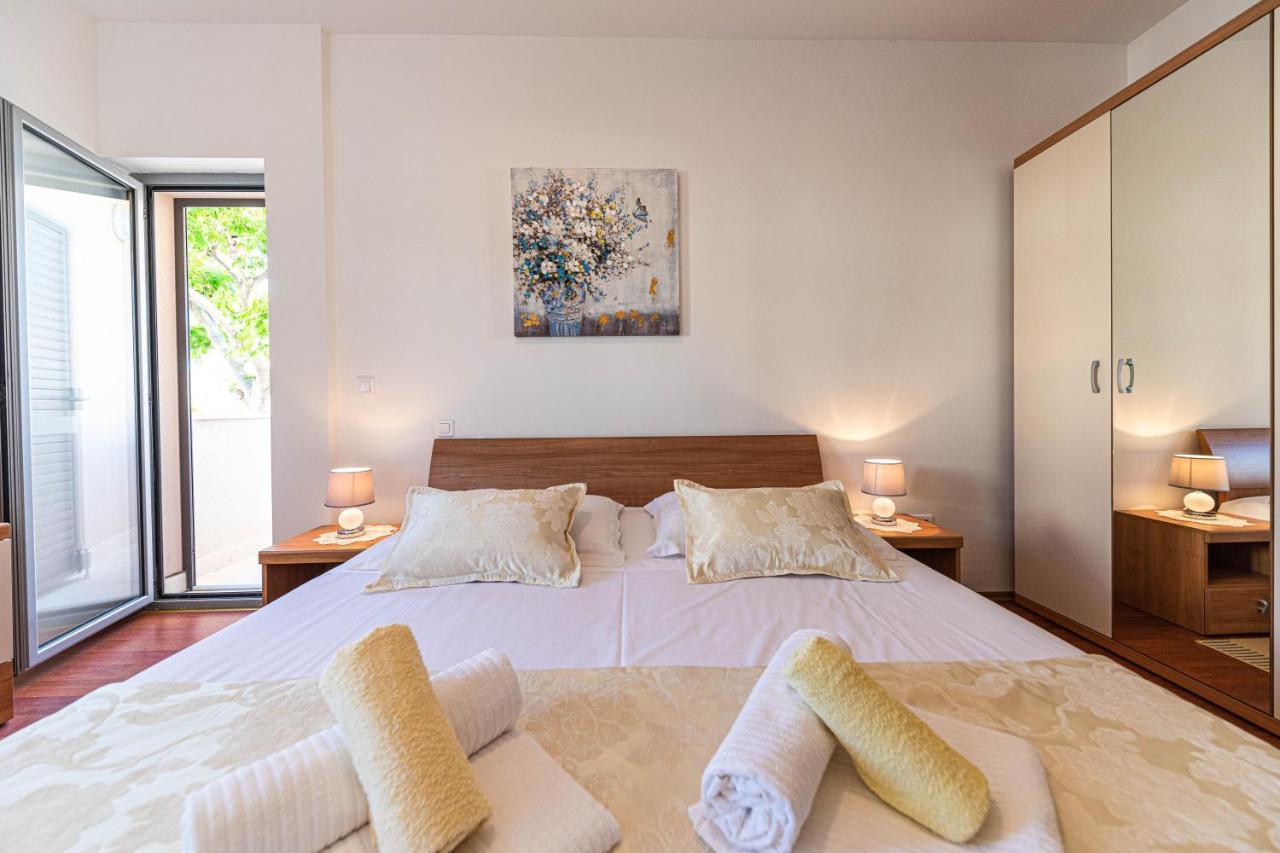Rajcic Apartments โรกอซนิซา ภายนอก รูปภาพ