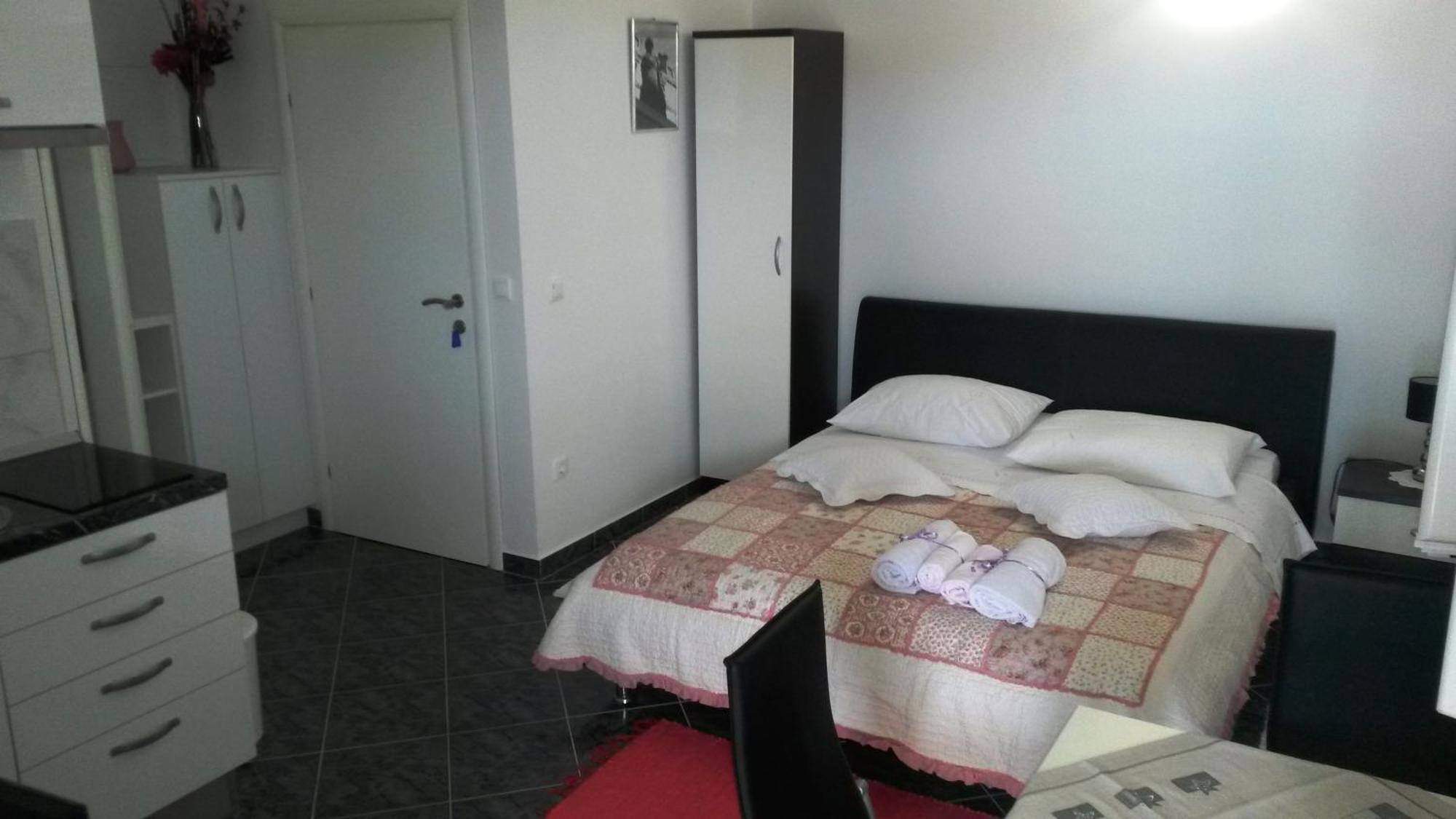 Rajcic Apartments โรกอซนิซา ห้อง รูปภาพ